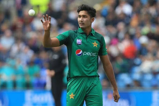 পাকিস্তান দলে শাহীন শাহ আফ্রিদির স্থলাভিষিক্ত হন হাসনাইন